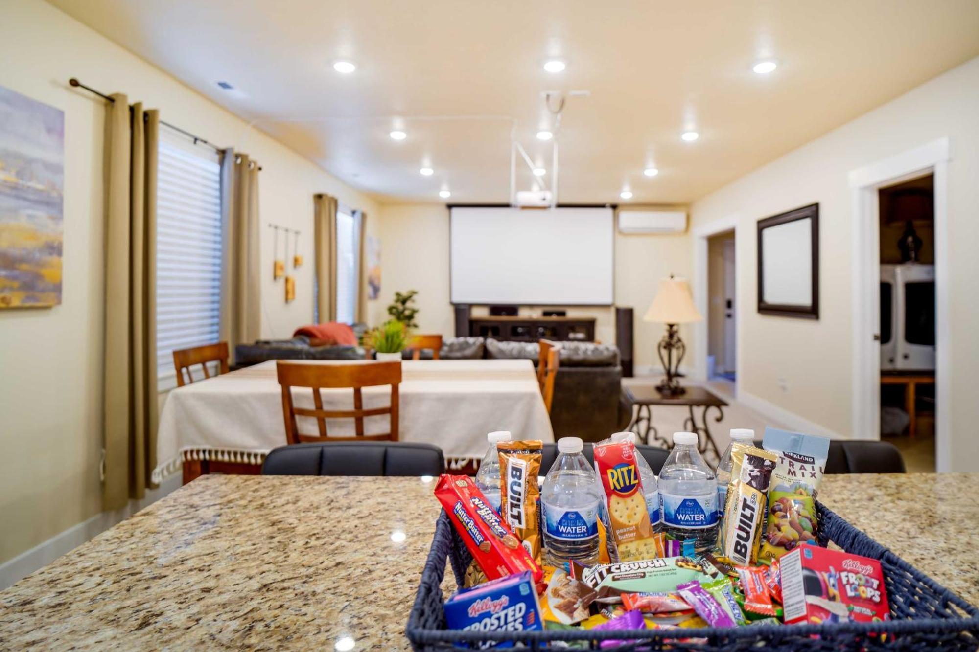 Contemporary Home With Grill Near Utah Lake! Saratoga Springs Bagian luar foto