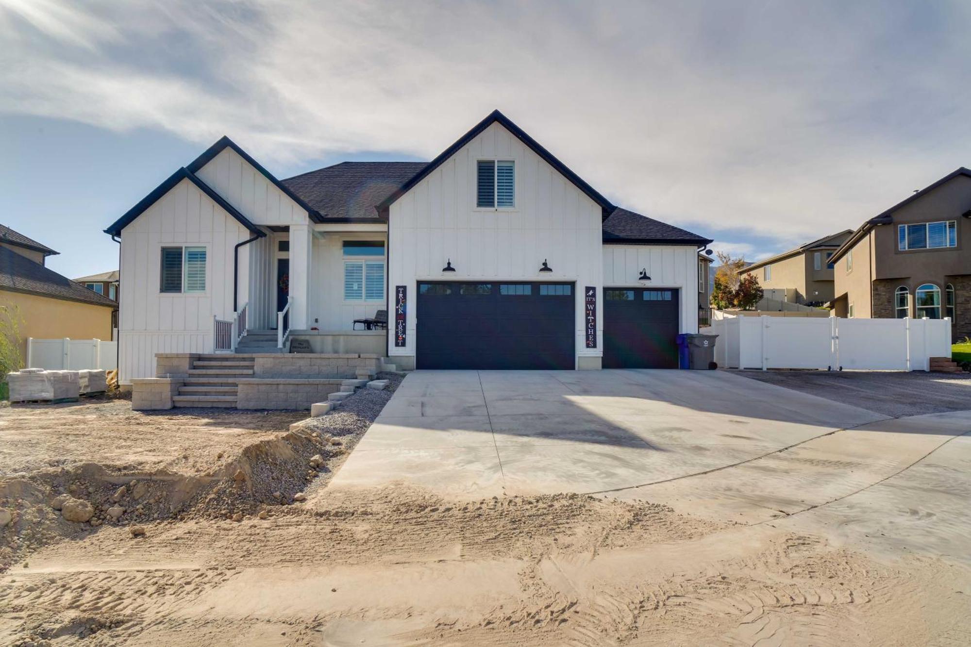 Contemporary Home With Grill Near Utah Lake! Saratoga Springs Bagian luar foto