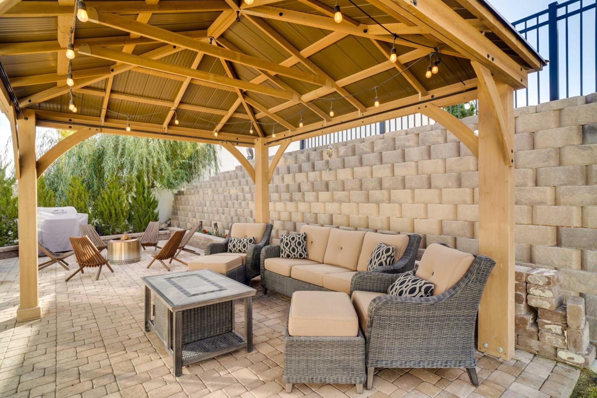 Contemporary Home With Grill Near Utah Lake! Saratoga Springs Bagian luar foto