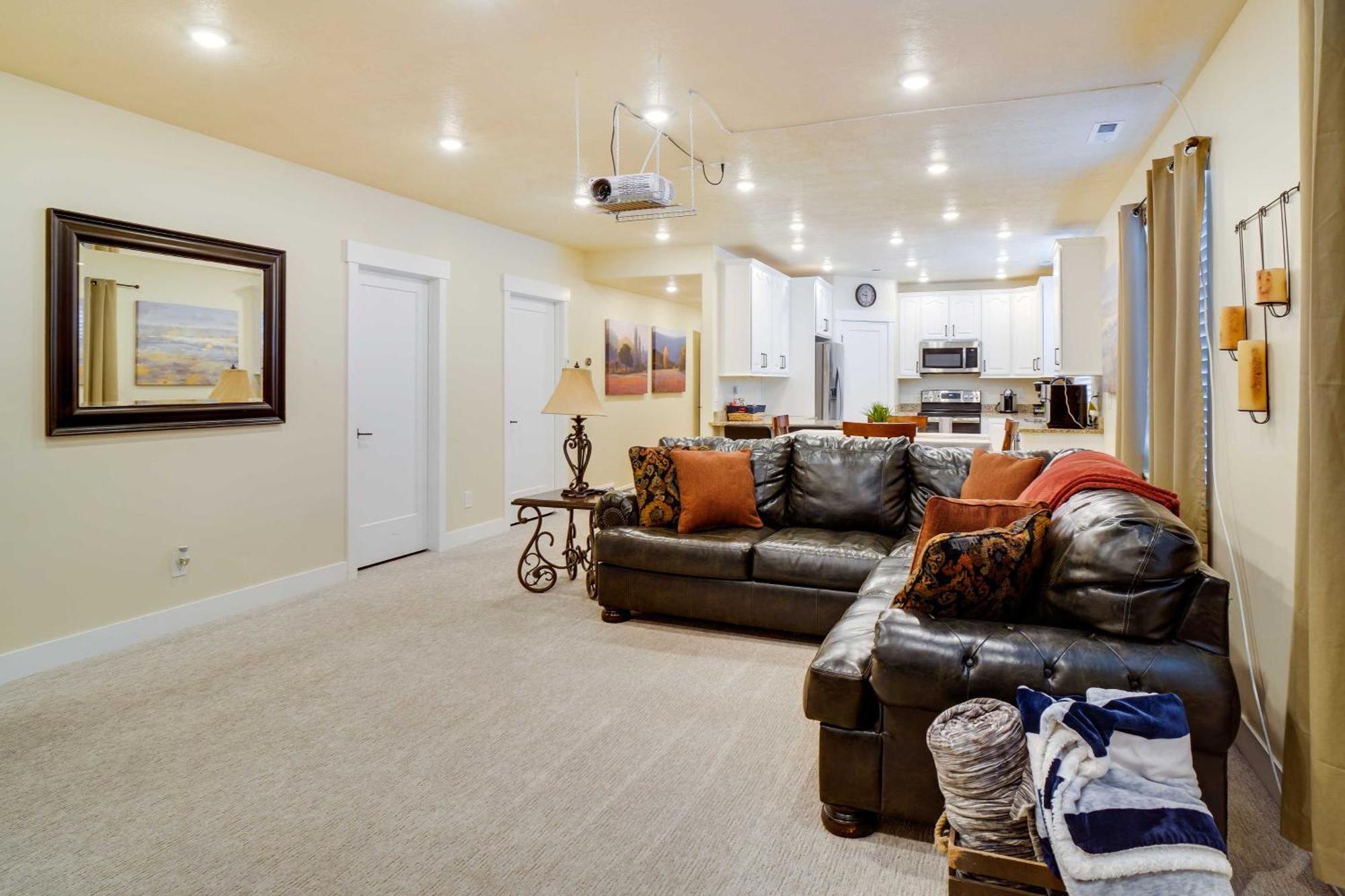 Contemporary Home With Grill Near Utah Lake! Saratoga Springs Bagian luar foto