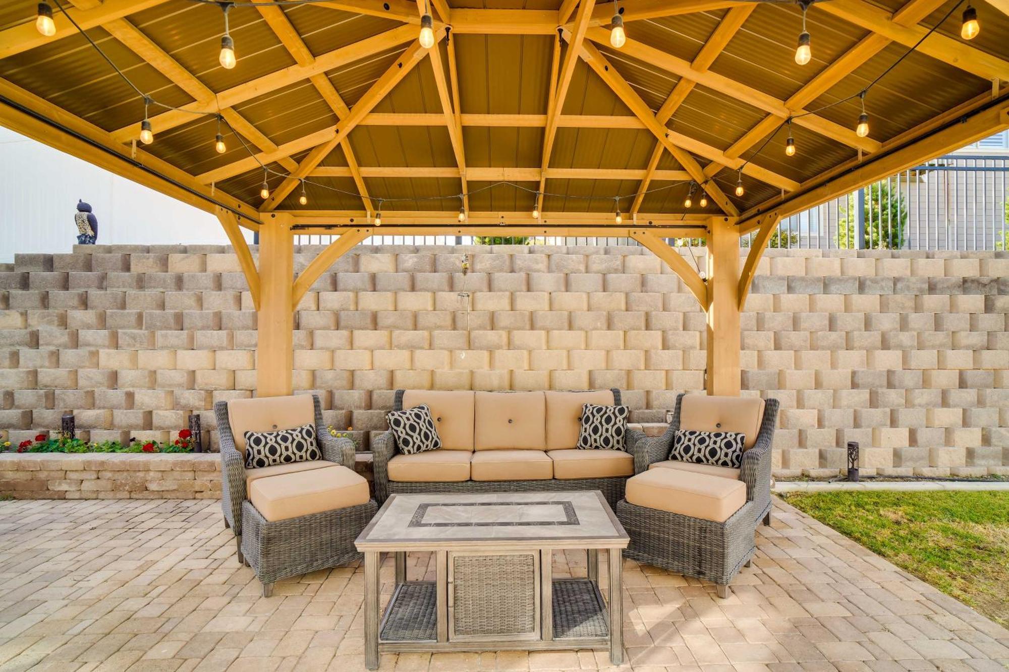 Contemporary Home With Grill Near Utah Lake! Saratoga Springs Bagian luar foto